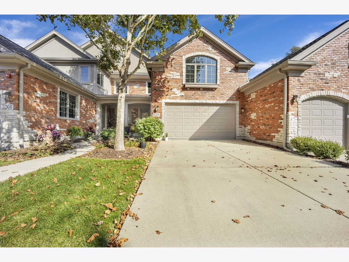 Townhomes Sold Bellerive Terrace Westmont Illinois, 1213 Charles