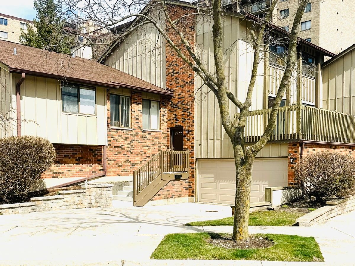 Condos & Townhomes Rented Lake Hinsdale Village Willowbrook Illinois, 36 Portwine