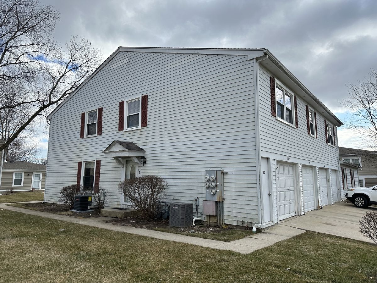 Townhomes & Condos & Homes Rented Plymouth Farms Vernon Hills Illinois, 227 Harvest