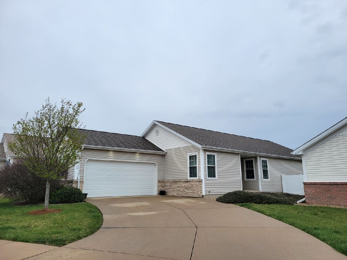 Homes & Condos & Townhomes Sold Breckenridge Bloomington Illinois, 25 Astoria