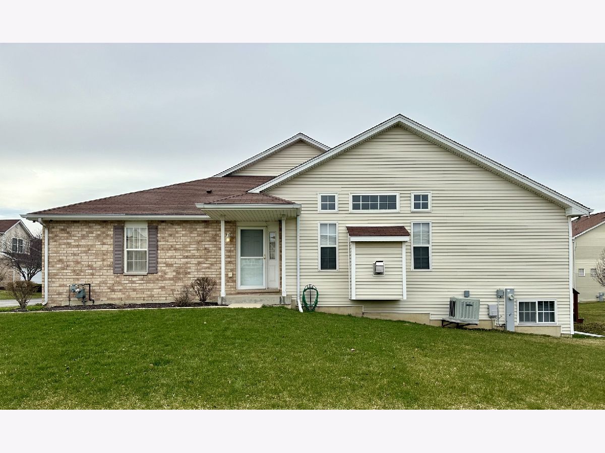 Townhomes Sold Orchard Hill Monee Illinois, 6010 Kennedy