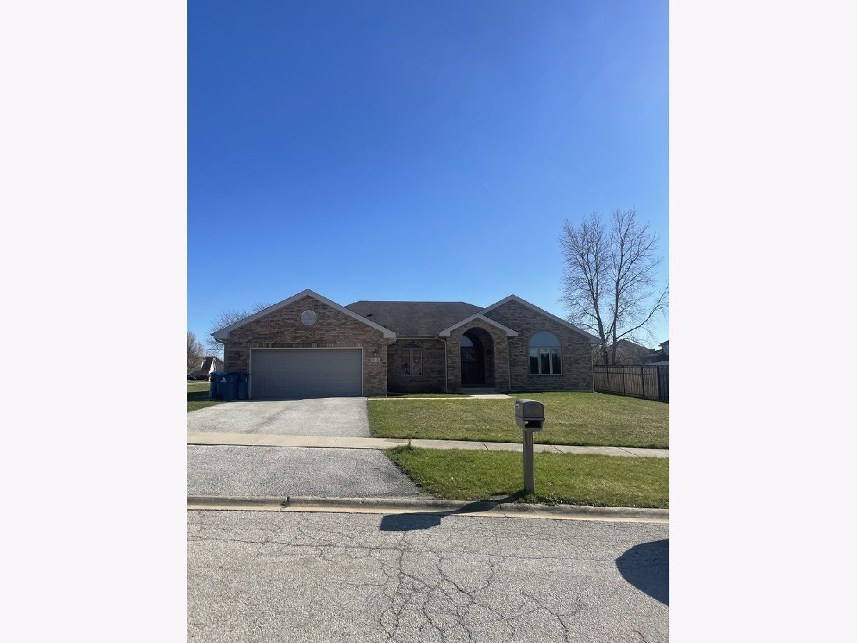 Homes & Townhomes Sold Williamsburg Place Crete Illinois, 1335 Parliament