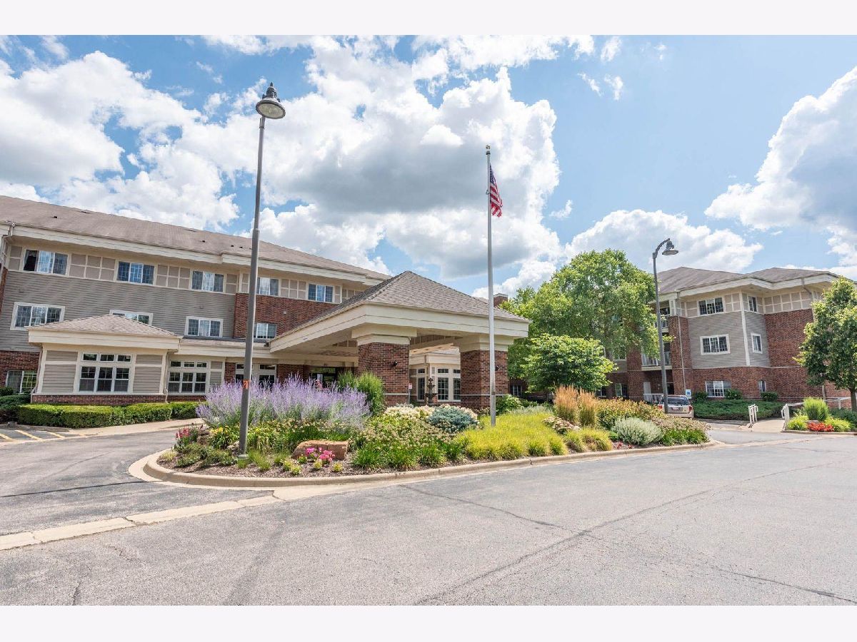 Condominiums Rented The Greens Of Elgin Elgin Illinois, 801 Mclean