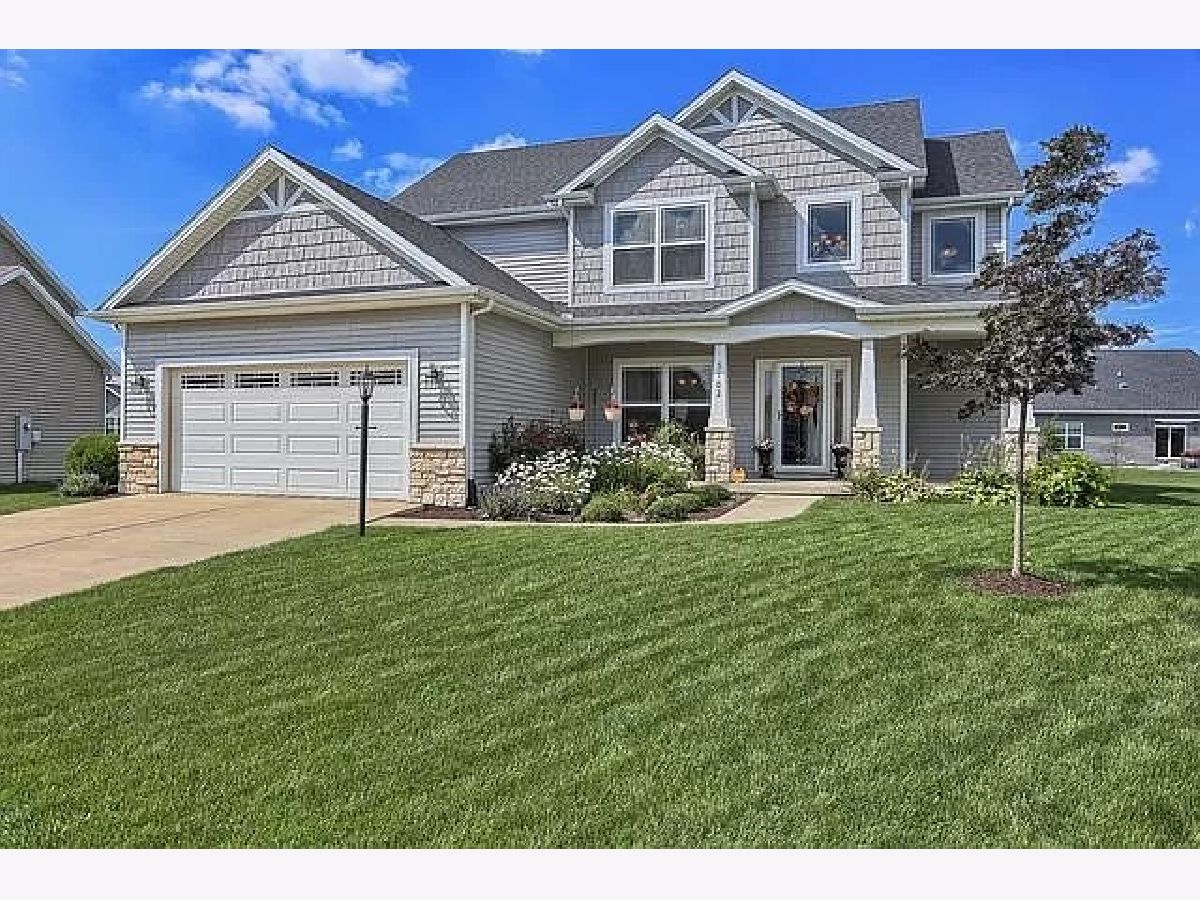 Homes Sold Wills Trace Champaign Illinois, 5102 Jacks
