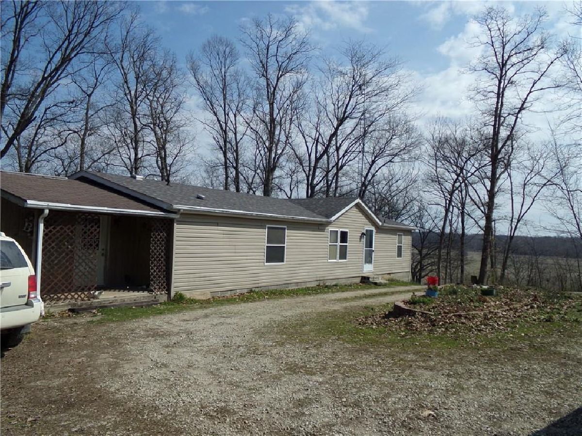  Sold Cowden Illinois, 1674 350 North