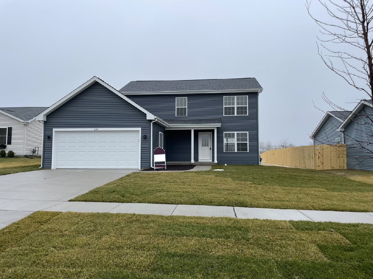 Homes Sold Turtle Crossing Harvard Illinois, 525 Apple Valley