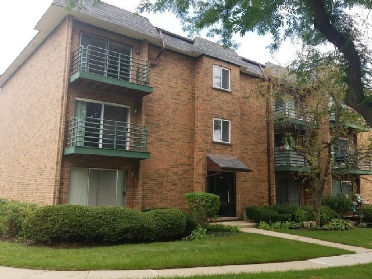 Condominiums Rented Hidden Ponds Schaumburg Illinois, 905 Casey