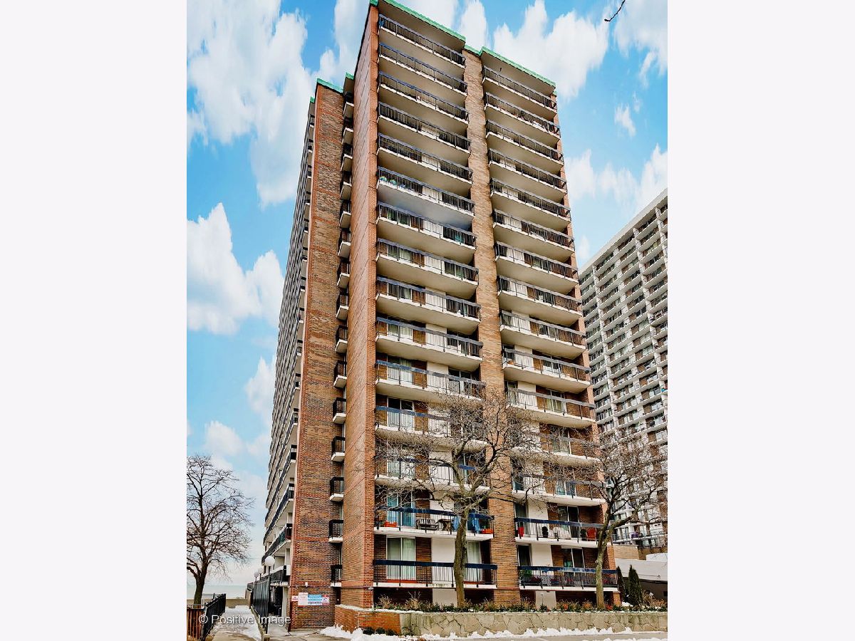 Condominiums Sold Thorndale Beach North Chicago Illinois, 5901 Sheridan