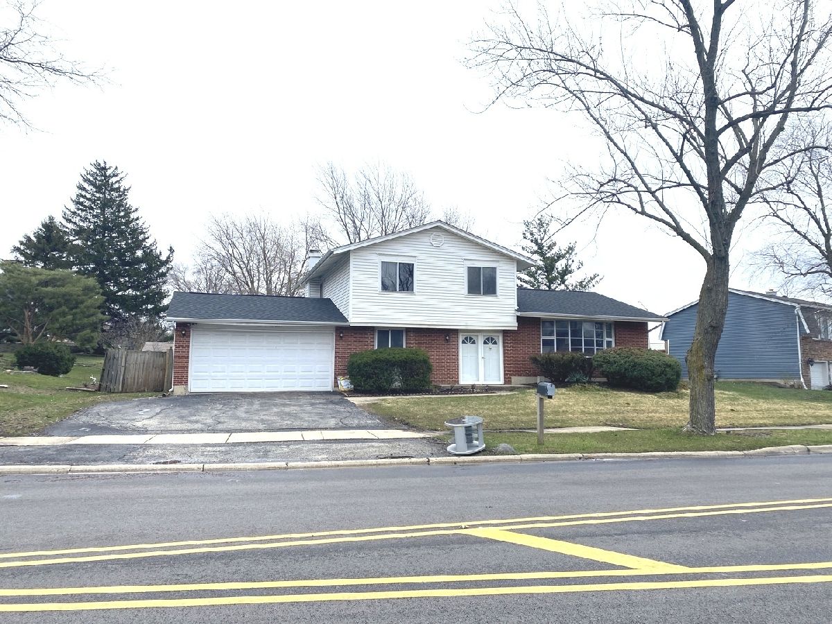 Homes & Condos & Townhomes Sold Winston Woods Bolingbrook Illinois, 602 Pinecrest