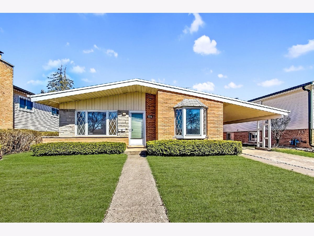 Homes Sold Greenwood Estates Niles Illinois, 8544 North Terrace