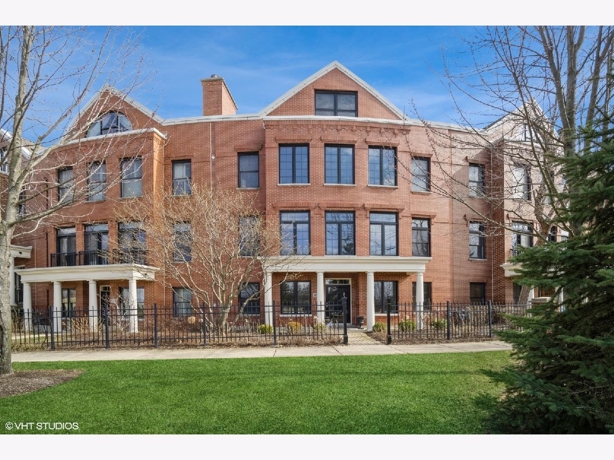Townhomes Sold Glen Tower Crossing Glenview Illinois, 2048 Valor