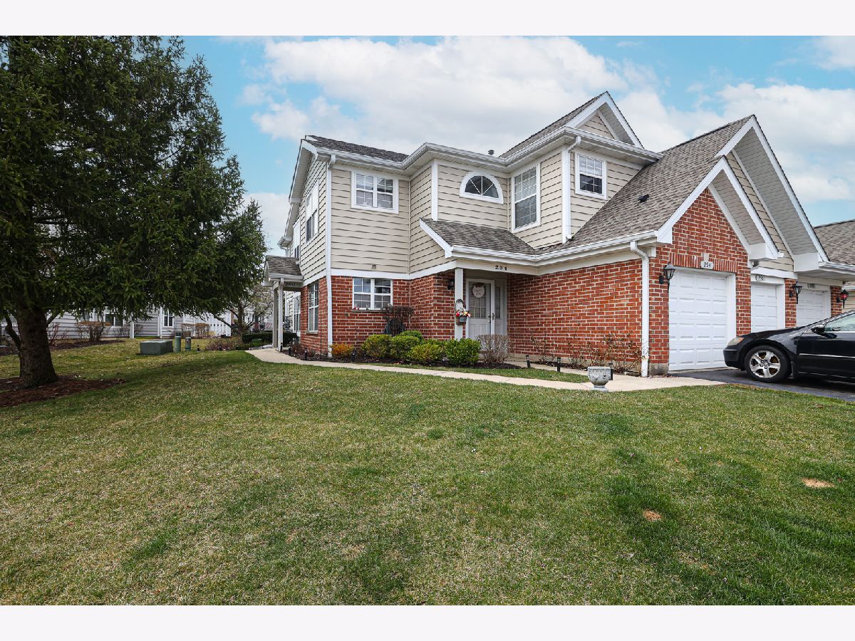 Townhomes & Condos Sold Heatherwood North Schaumburg Illinois, 290 Sheffield