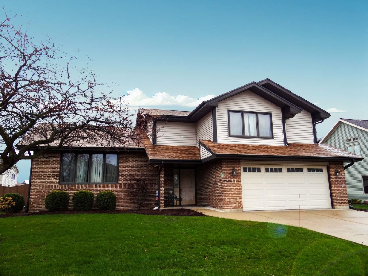 Homes Sold Amberwood Aurora Illinois, 11 Mayfair