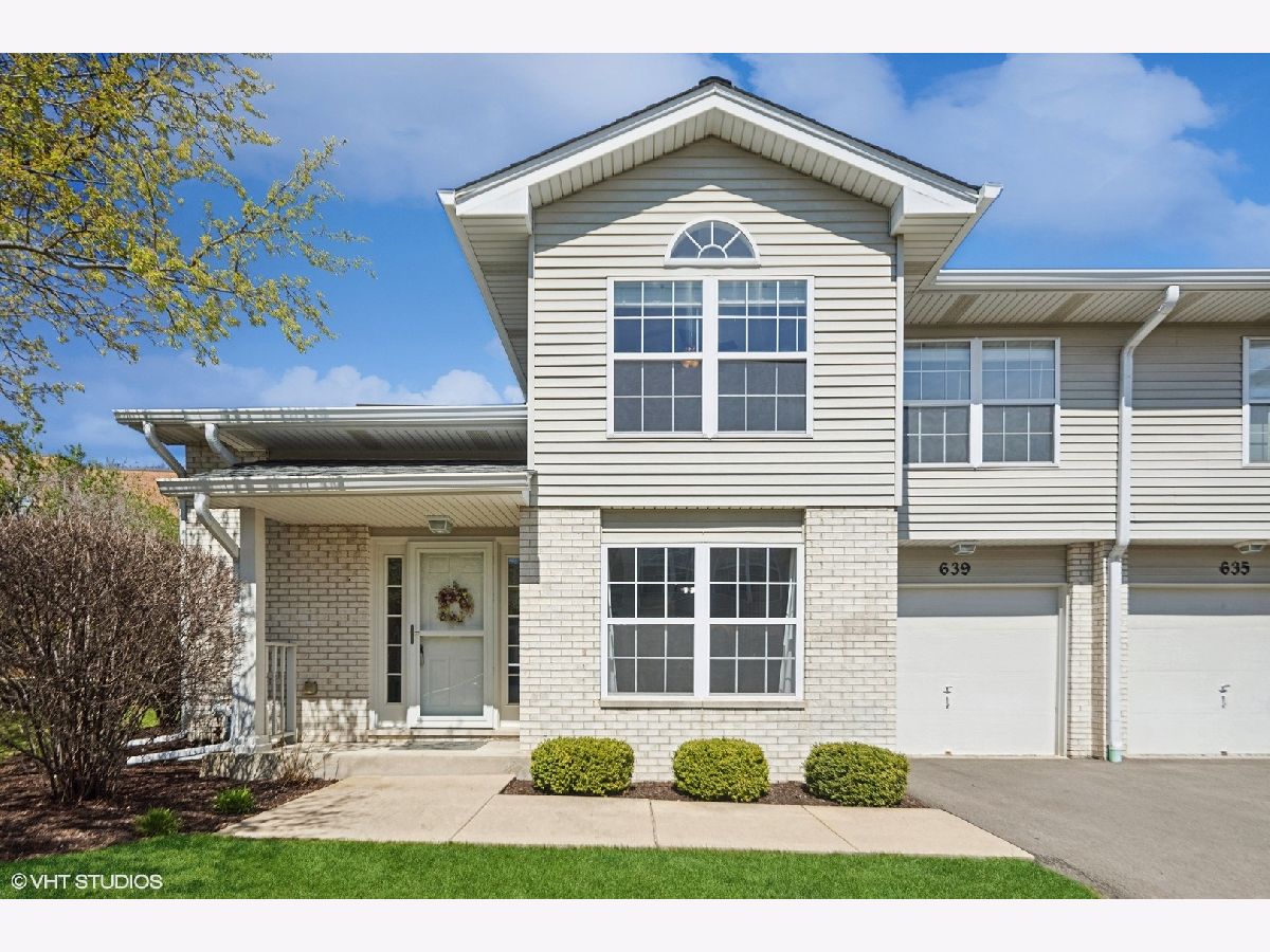Townhomes Sold Riverbrook Naperville Illinois, 639 Beaver