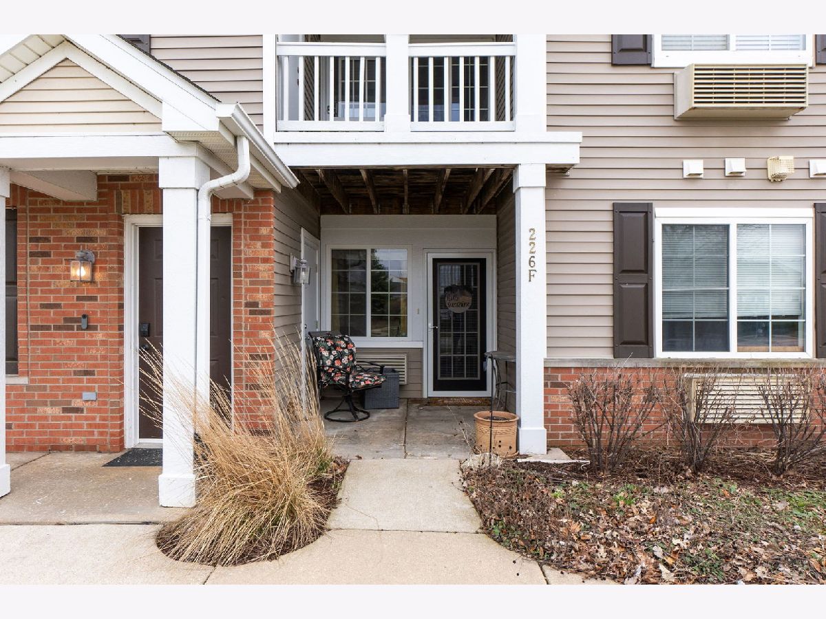 Bristol Bay Yorkville IL, Condos & Townhomes & Homes For Sale & For Rent Sadie Winter Dana Cohen