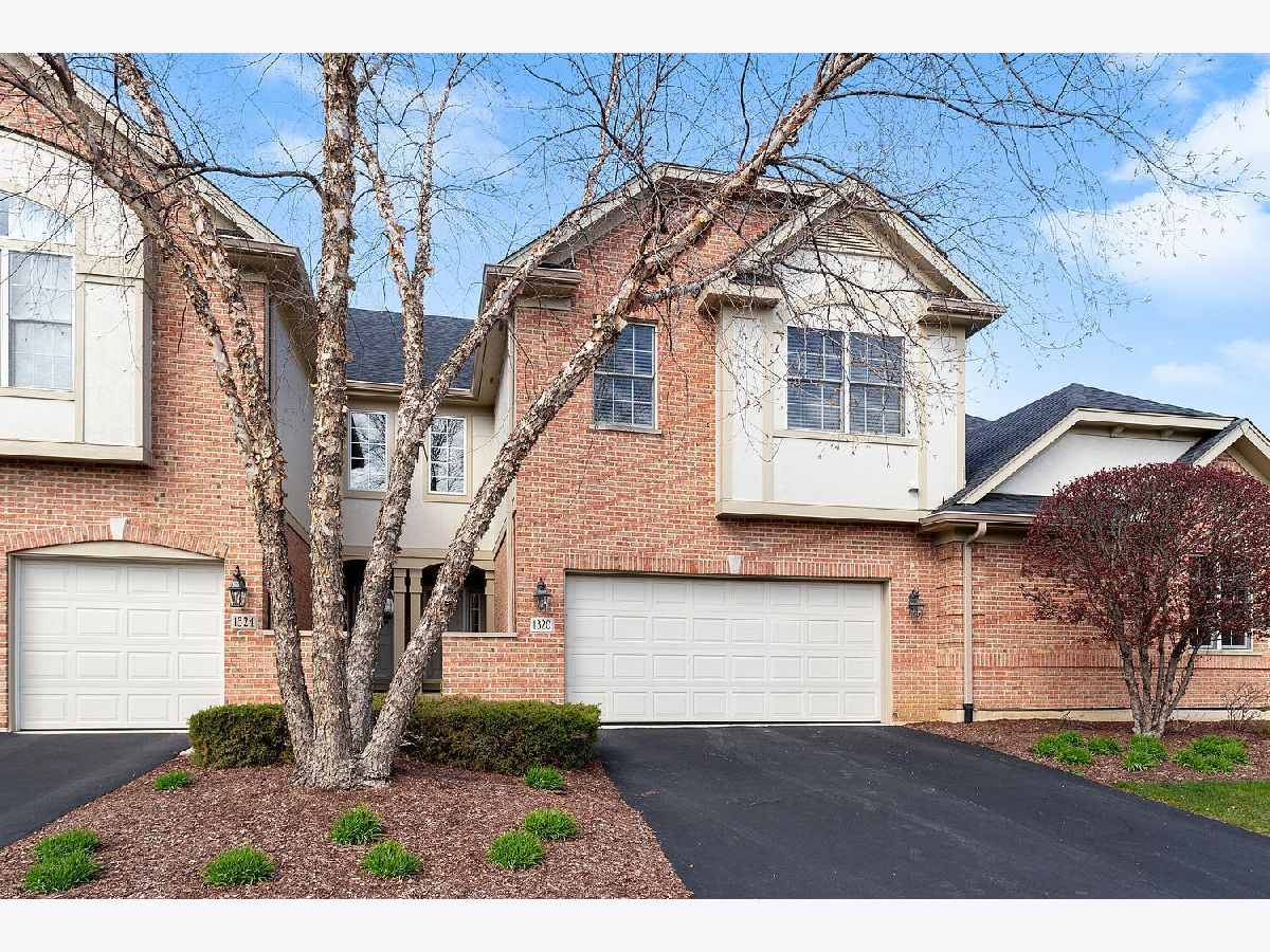 Townhomes Sold Ashbury Woods Lemont Illinois, 1320 Ashbury