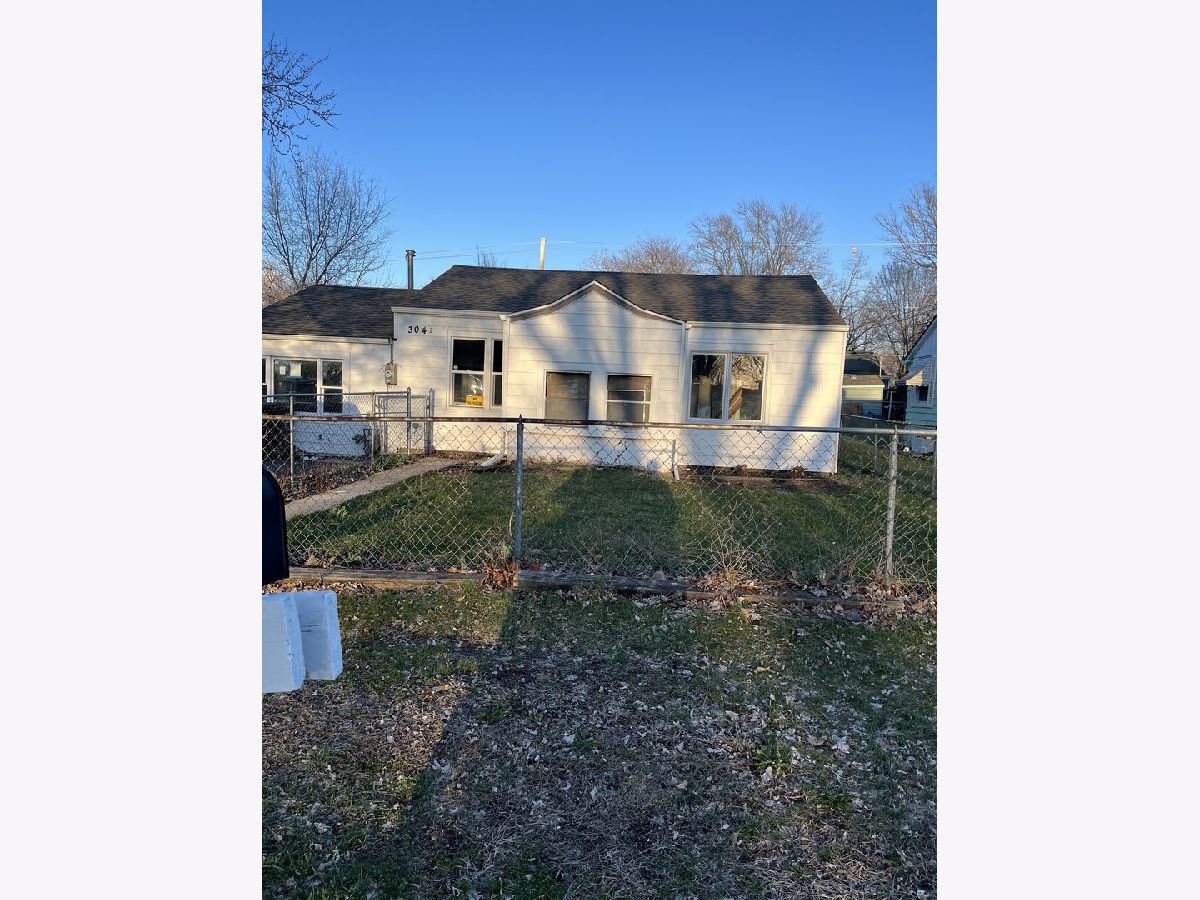  Rented Rockford Illinois, 3042 Horton