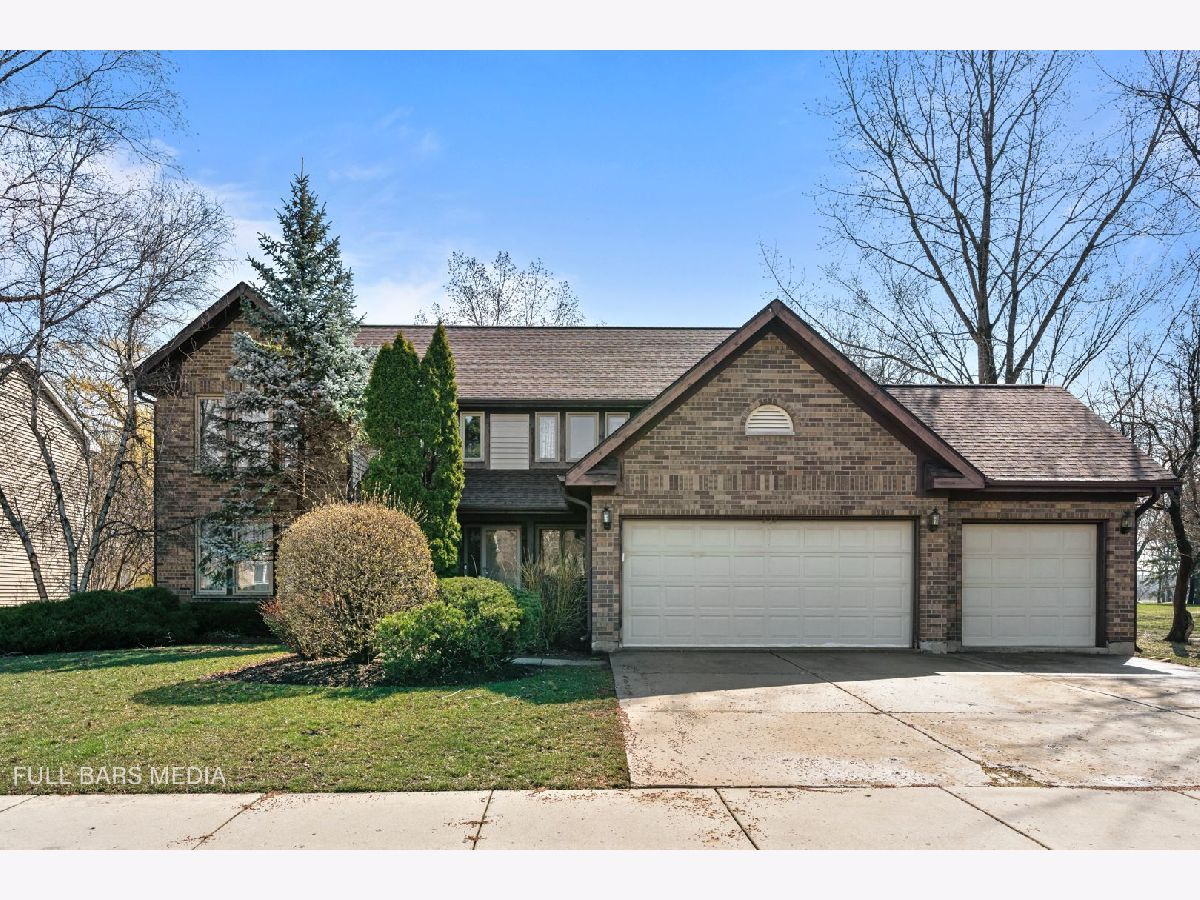 Homes Sold Eastwood Trails Wheeling Illinois, 535 Denoyer