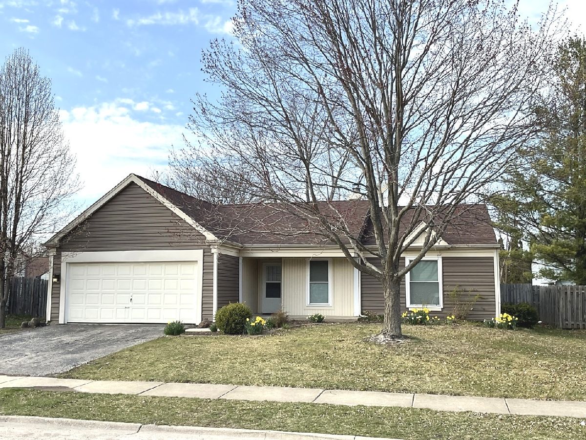 Homes Rented Meadows Aurora Illinois, 2745 Leyland