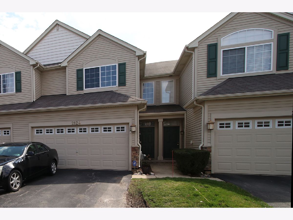 Homes & Townhomes Rented Blackberry Crossing West Montgomery Illinois, 2124 Gallant Fox