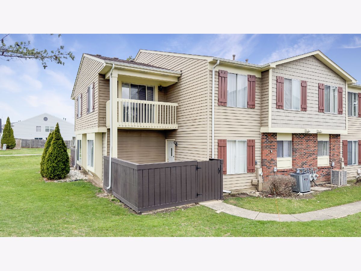Townhomes & Condos Sold Pine Meadow Bolingbrook Illinois, 6D Fernwood