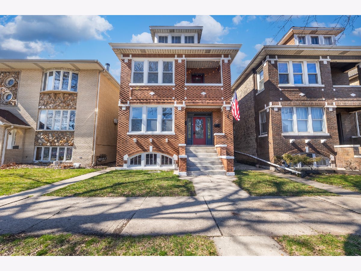 Rented Chicago Illinois, 4730 Komensky