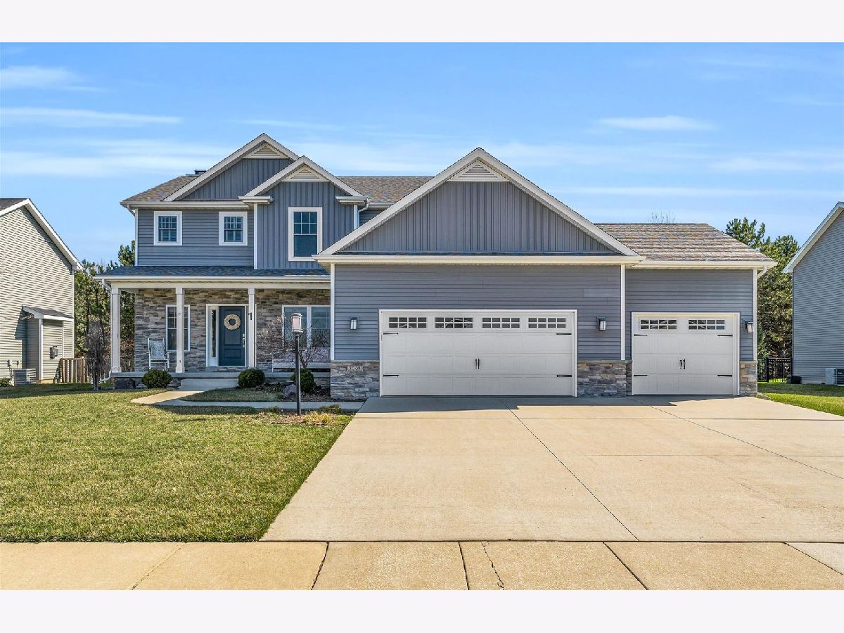 Homes Sold Appletree Monticello Illinois, 3009 Applewood