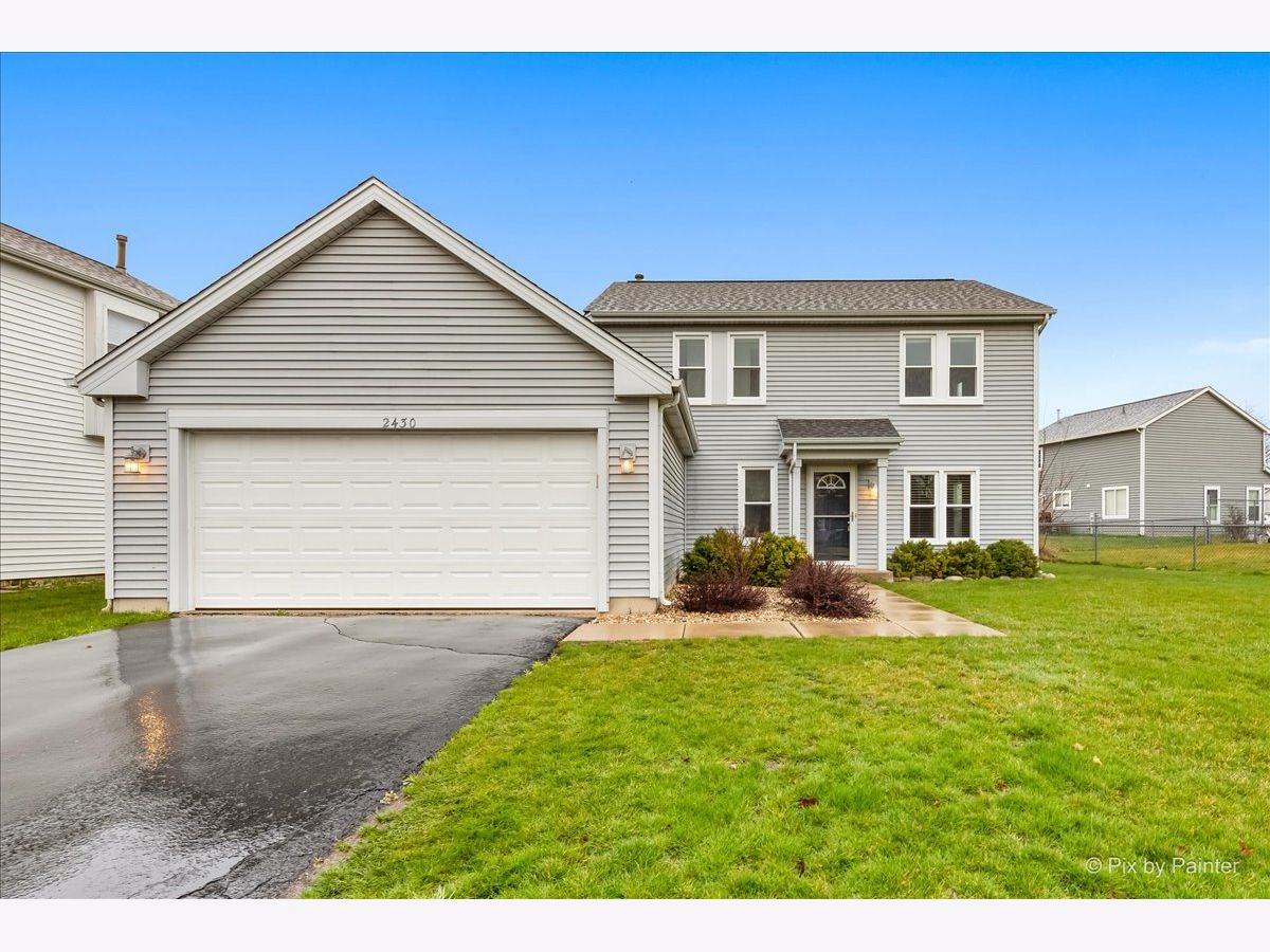 Homes & Townhomes Sold Woodbridge North Elgin Illinois, 2430 College Green