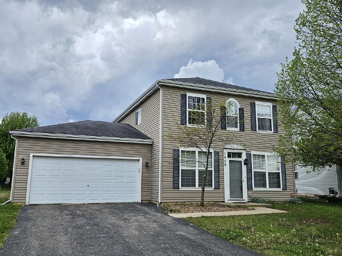 Homes Rented Oakhurst Meadows Aurora Illinois, 1859 Westridge