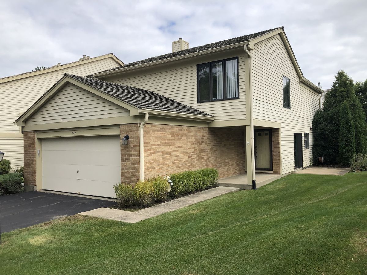 Townhomes Rented Riva Ridge Ii Libertyville Illinois, 909 Suffolk