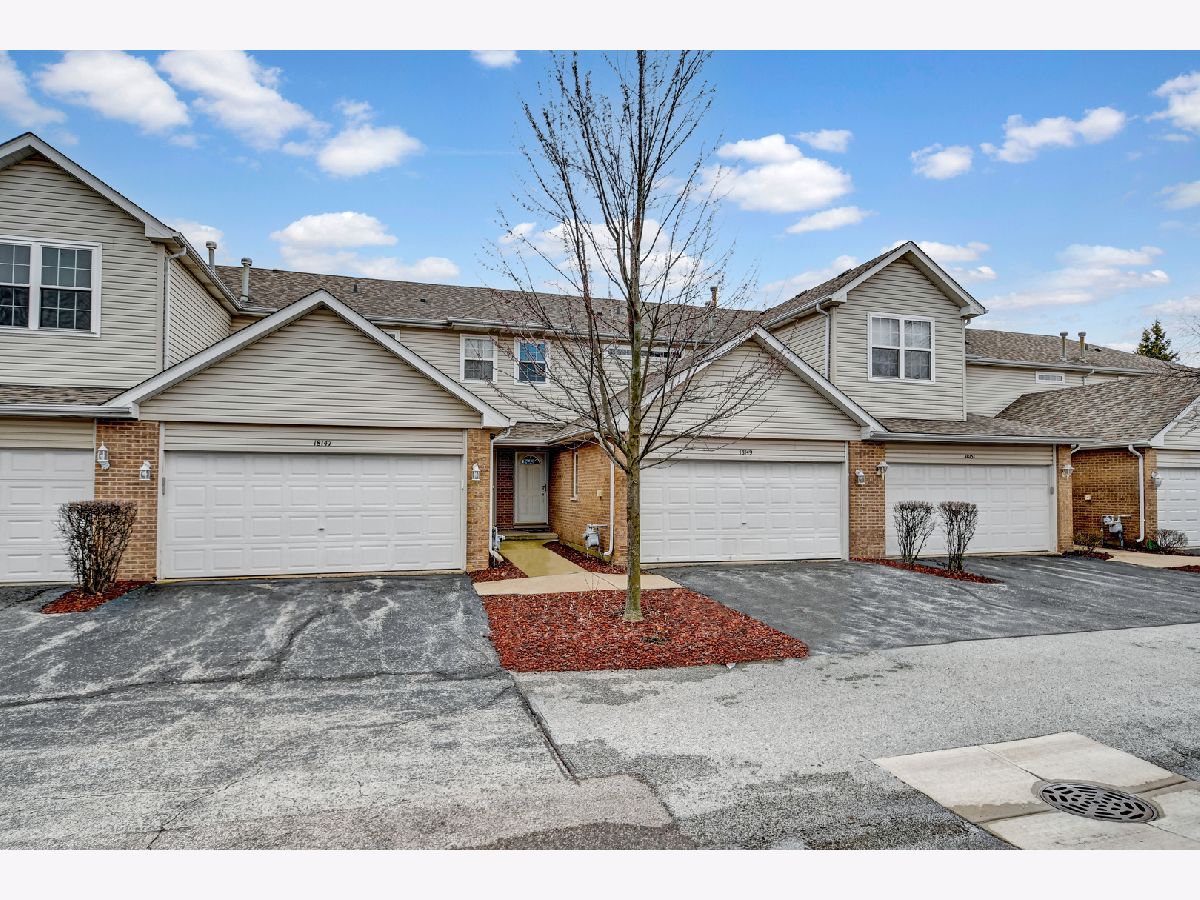 Townhomes & Homes Sold Townpointe Tinley Park Illinois, 18149 Mager