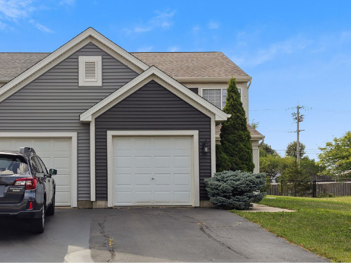 Townhomes Sold Impressions Lake In The Hills Illinois, 3067 Impressions