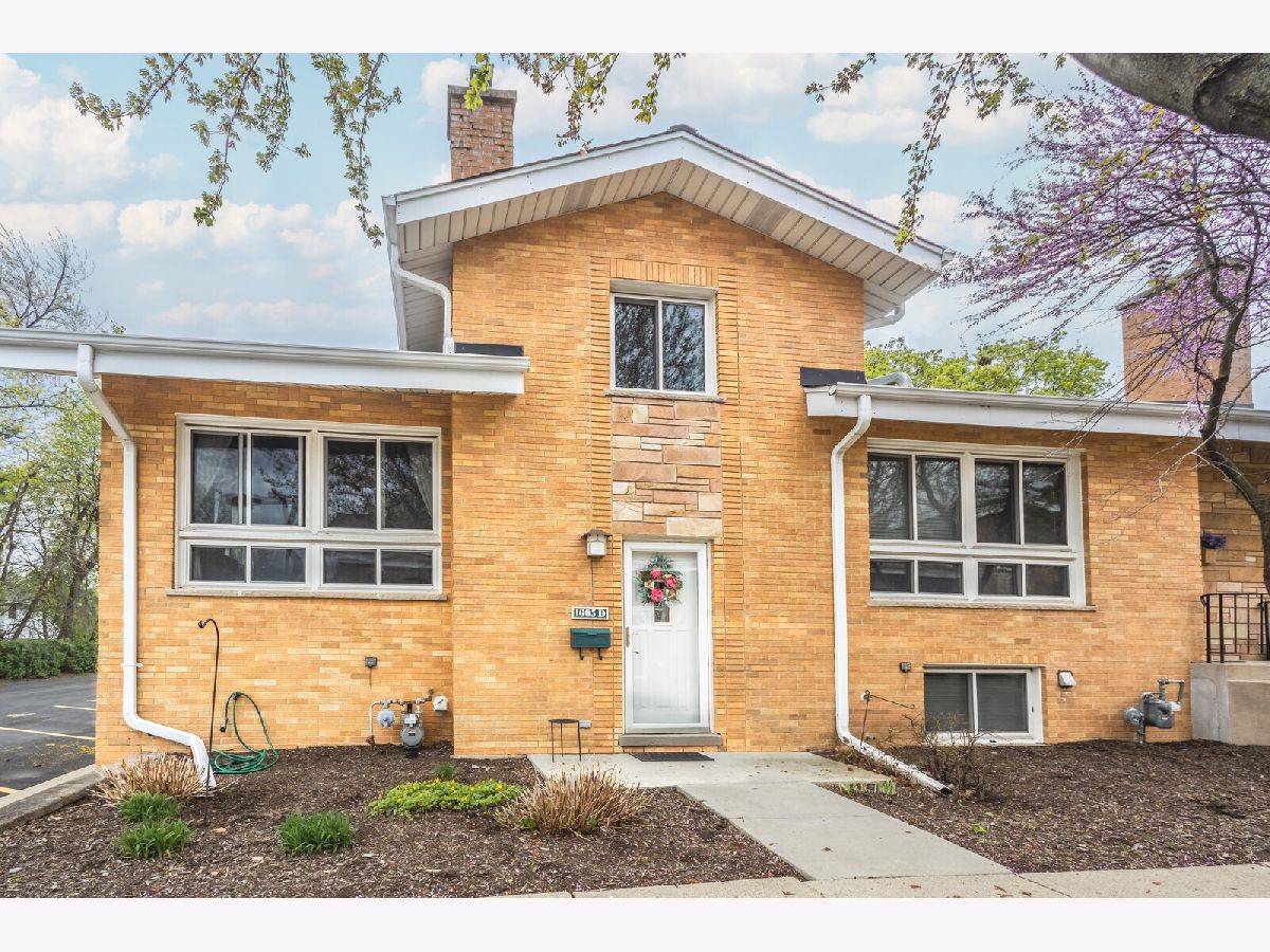Townhomes Sold 12 Oaks At North Arlington Arlington Heights Illinois, 1605 Arlington Heights