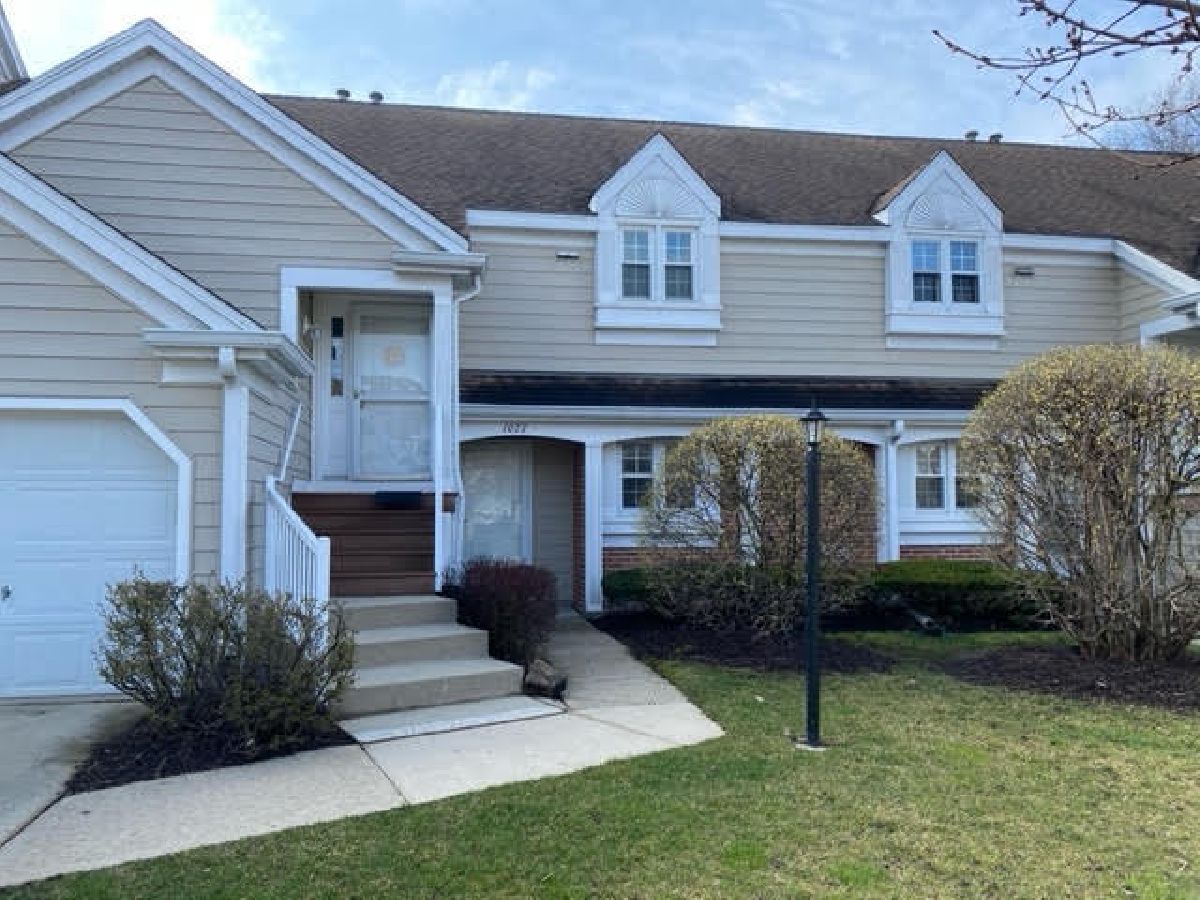 Townhomes Sold Covington Manor Buffalo Grove Illinois, 1027 Brentwood