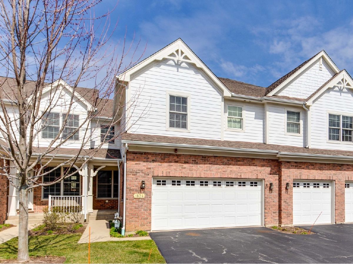 Townhomes Sold Victoria Park Libertyville Illinois, 1834 Torrey
