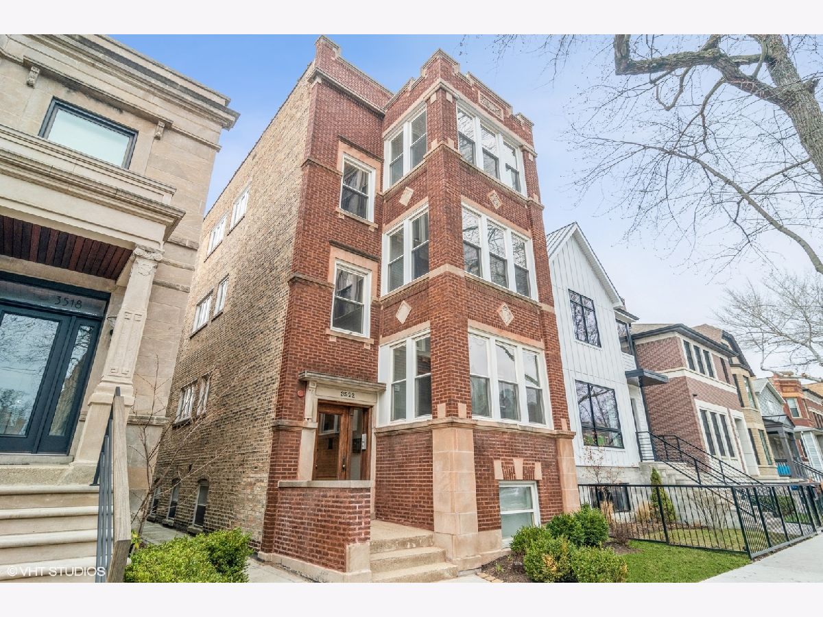 Condos & Townhomes & Homes Rented Roscoe Village Chicago Illinois, 3522 Leavitt