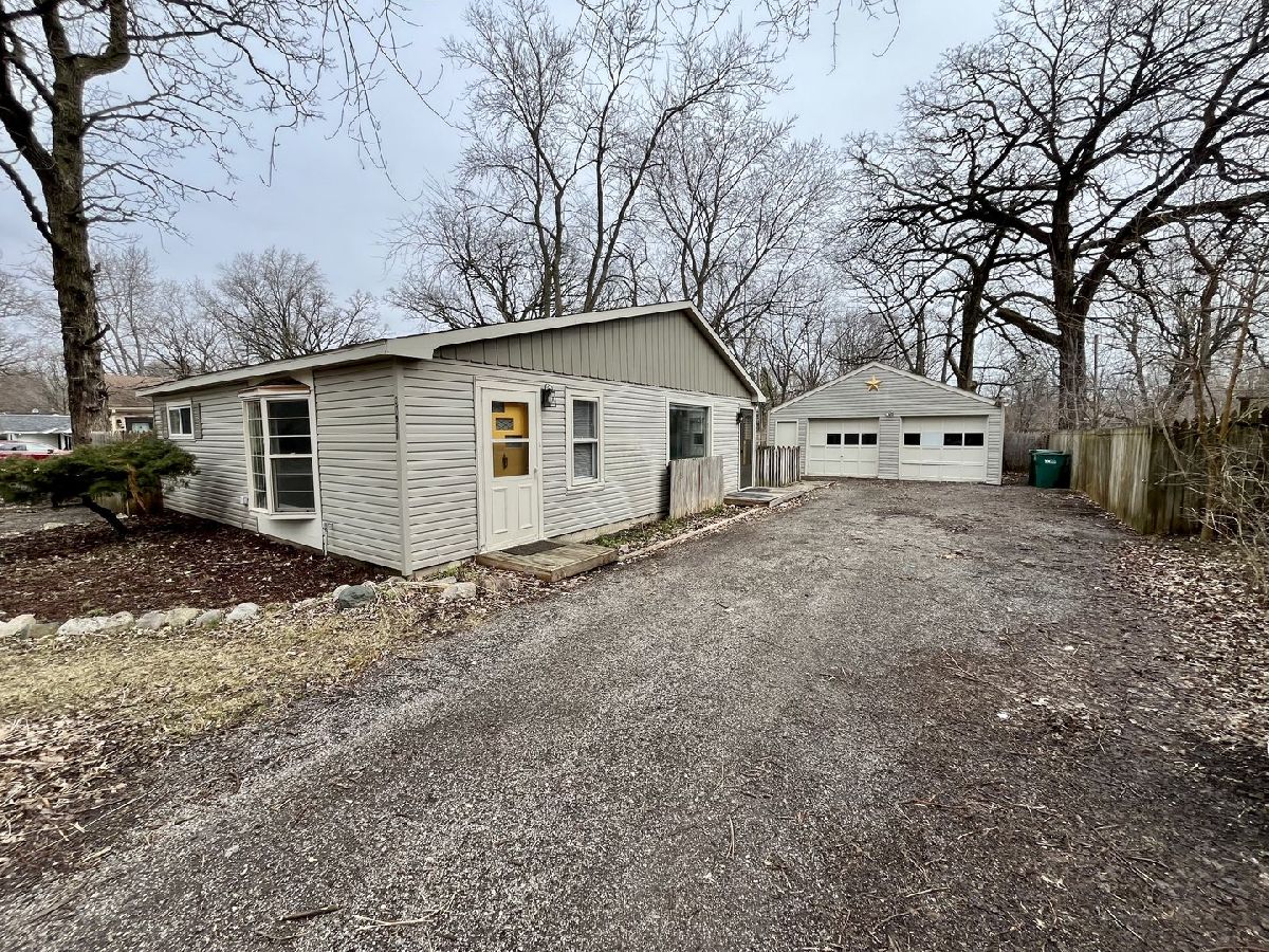  Rented Beach Park Illinois, 37911 Wilson
