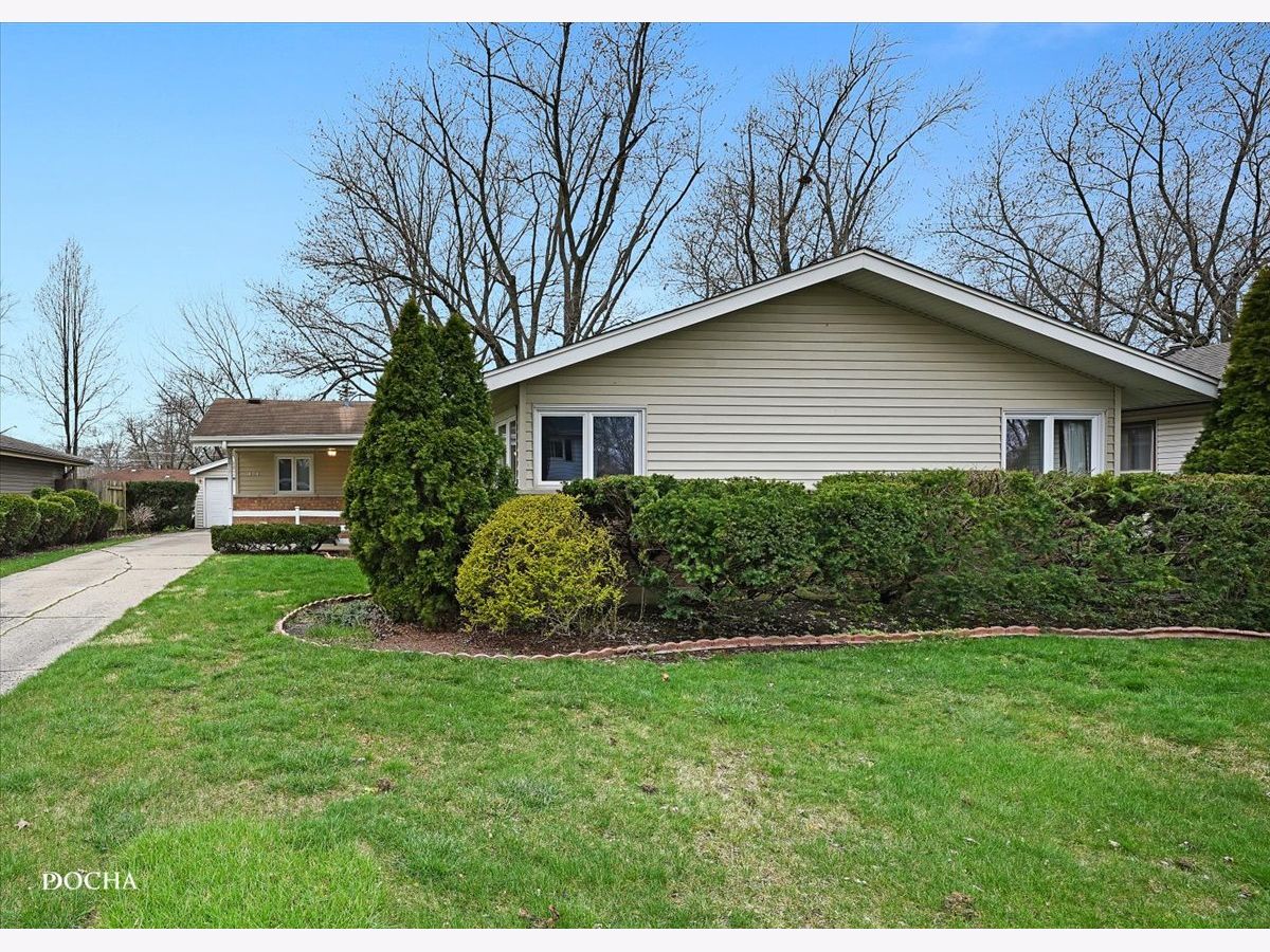 Homes Sold Lincolnwood Park Forest Illinois, 404 New Salem