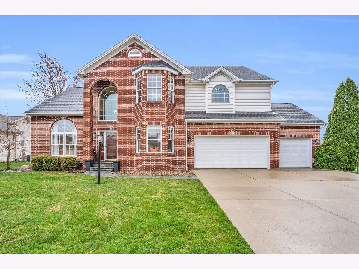 Homes Sold Lakes At Riverbend Mahomet Illinois, 507 Riverbend