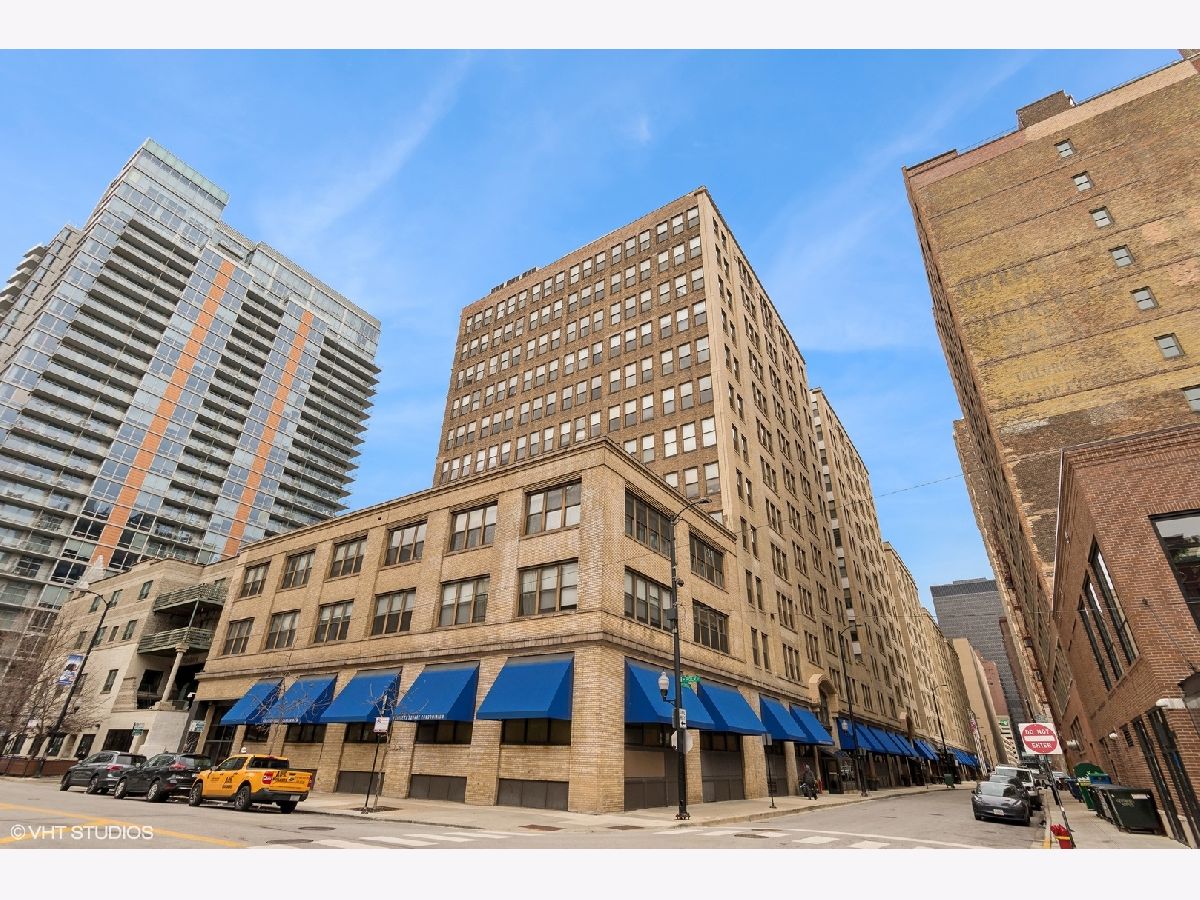 Condominiums Sold Printers Square Chicago Illinois, 780 Federal