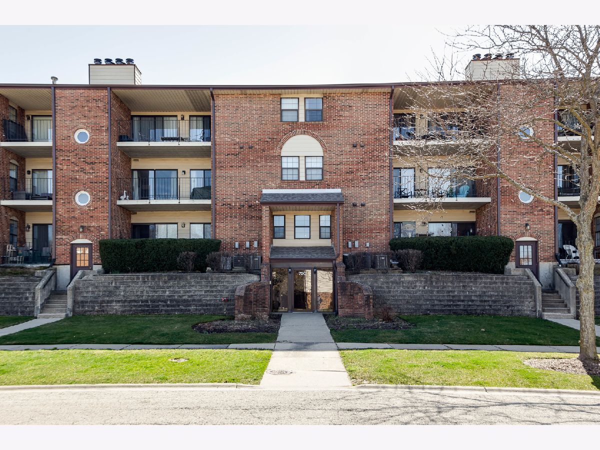 Condominiums Sold Chatham Place Buffalo Grove Illinois, 700 Weidner