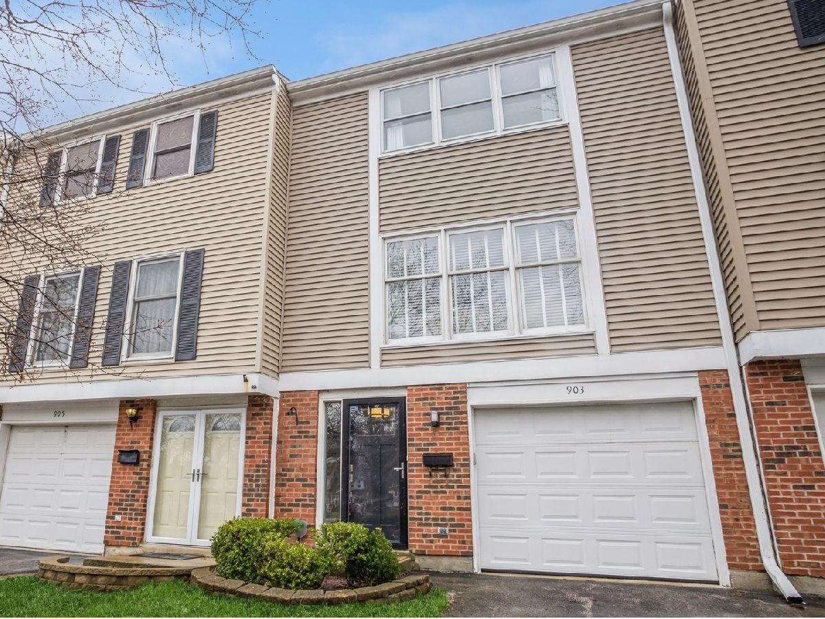 Townhomes & Condos Sold Sheffield Towne Schaumburg Illinois, 903 Banbury