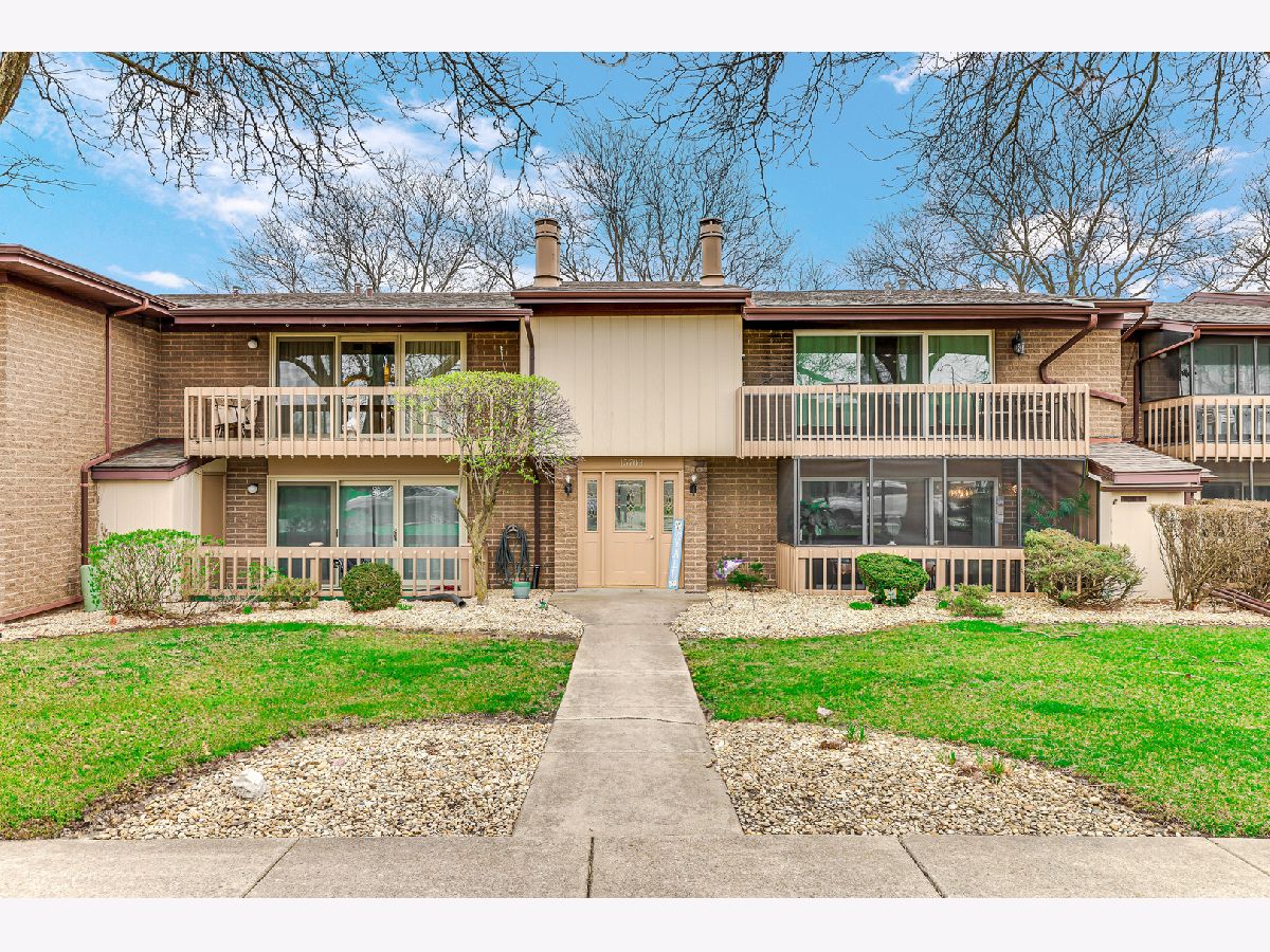 Condos & Townhomes & Homes Sold Orlan Brook Orland Park Illinois, 15709 Orlan Brook