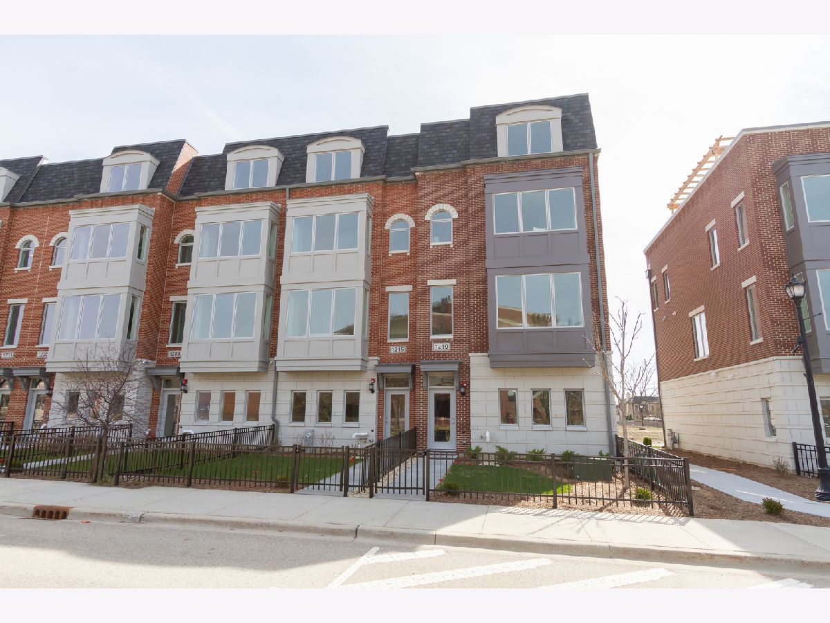 Condos & Townhomes Sold Gateway Northbrook Illinois, 1219 Shermer