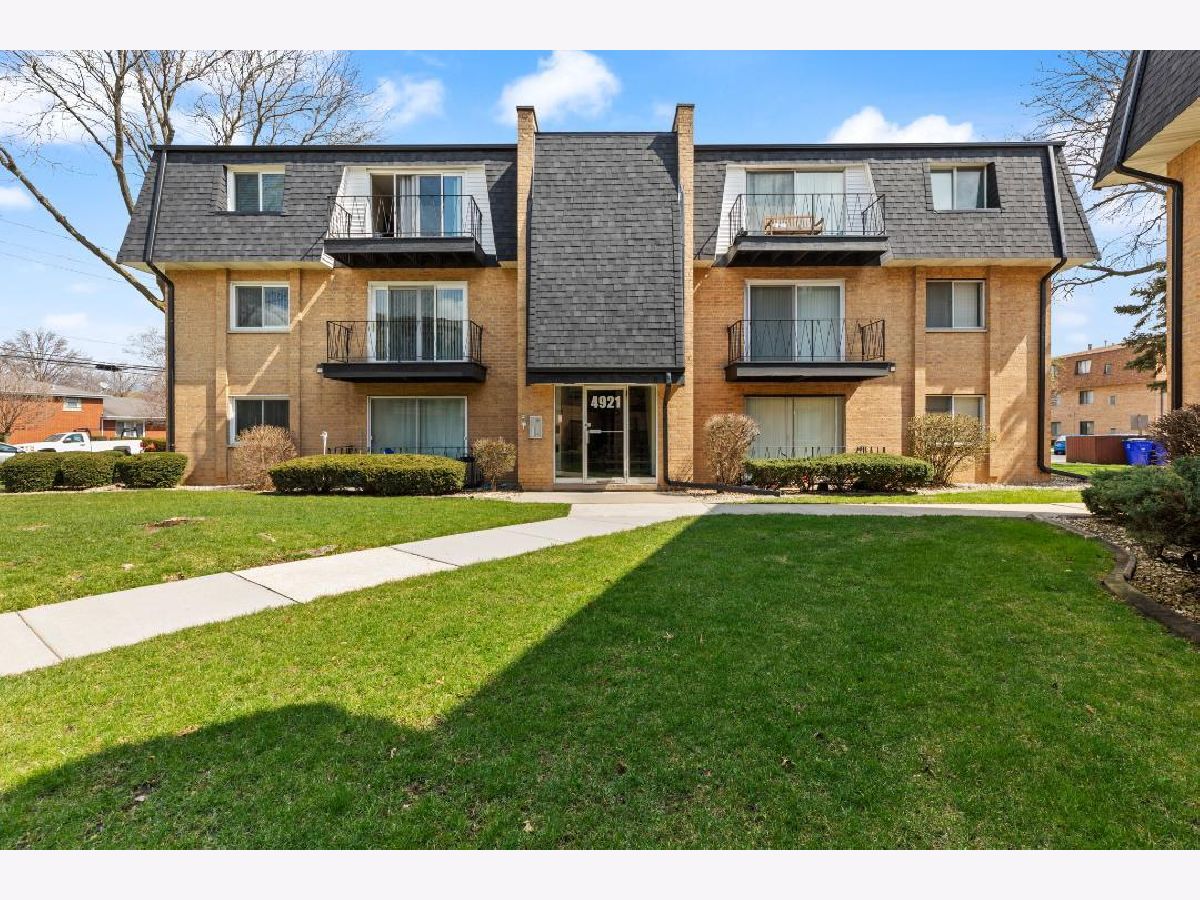 Condominiums Sold Cloister Oak Lawn Illinois, 4921 109th