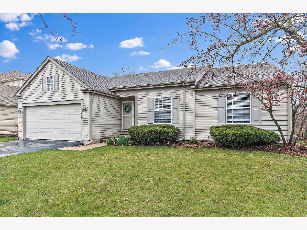 Homes & Condos & Townhomes Sold Oak Knolls Streamwood Illinois, 42 Mckinley