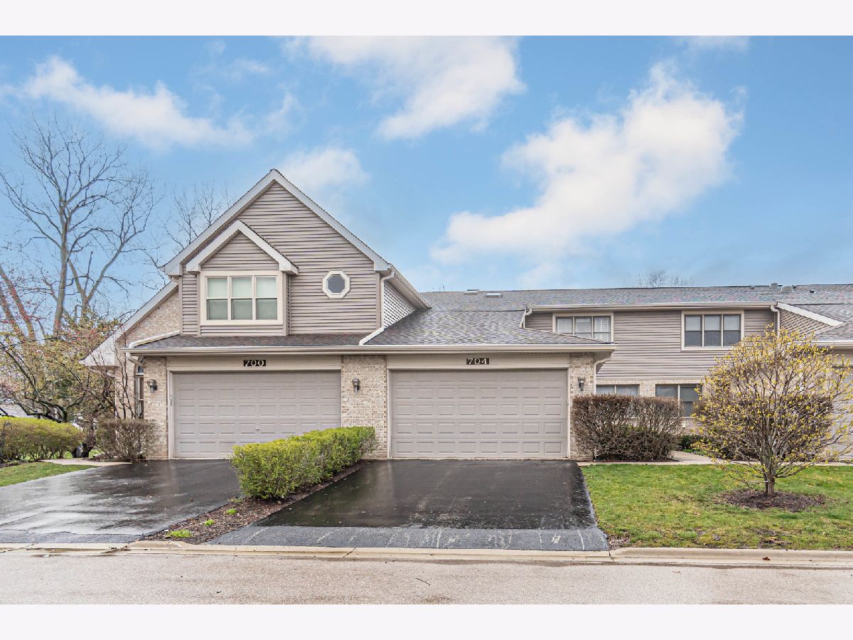 Townhomes Sold Timberlake Estates Palatine Illinois, 704 Walden