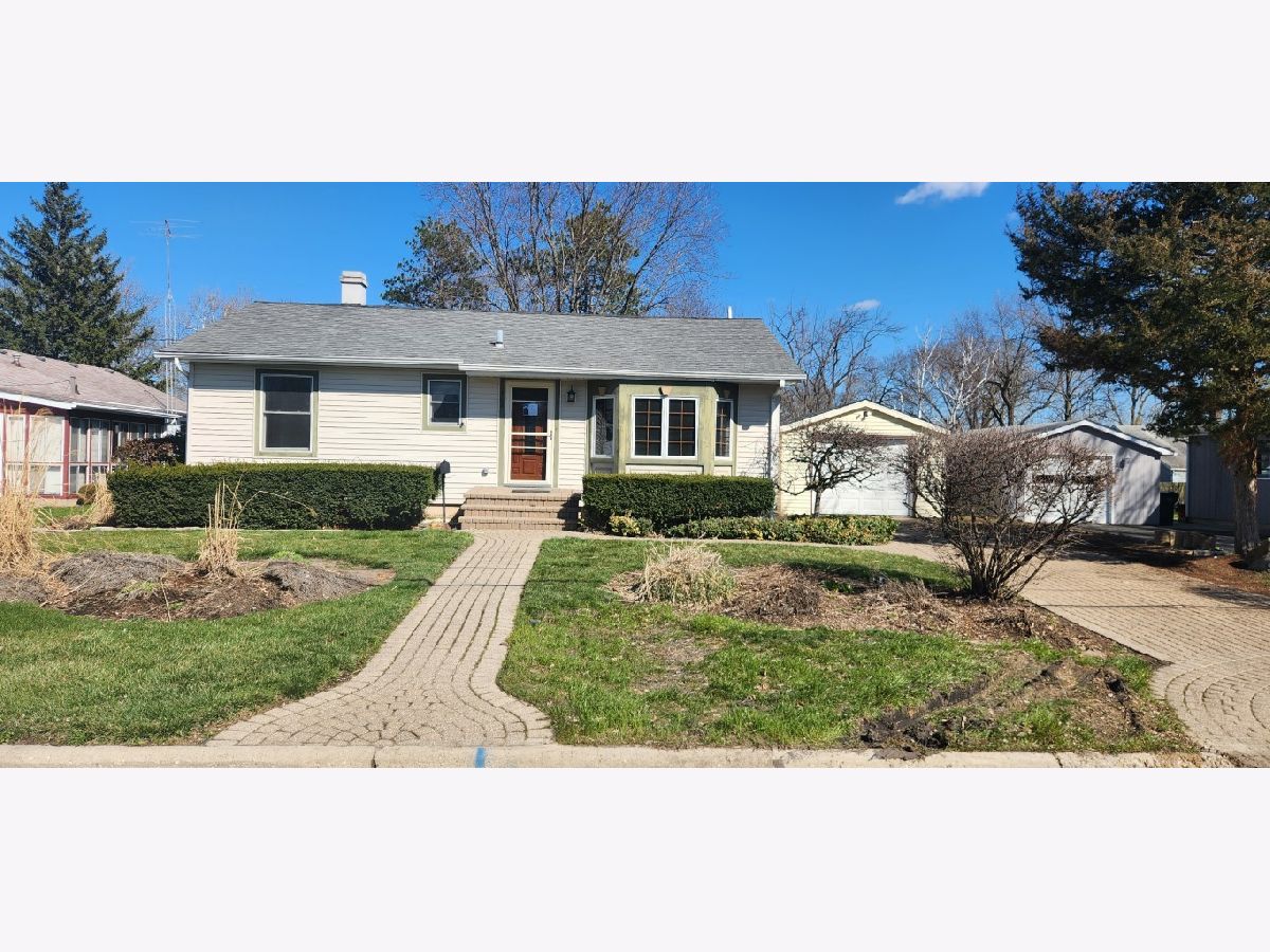 Homes Sold Bonnie Acres Plano Illinois, 703 Hale