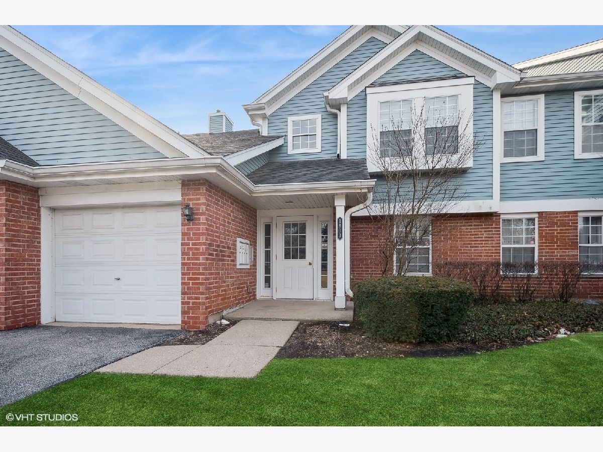 Condominiums Sold Arlington Trails Arlington Heights Illinois, 1603 Hawkes