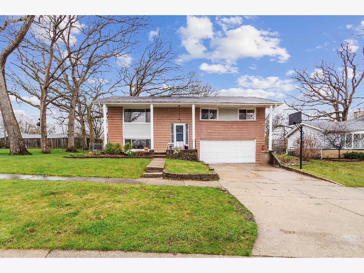 Homes Sold Hillview Estates Lemont Illinois, 1034 Forest